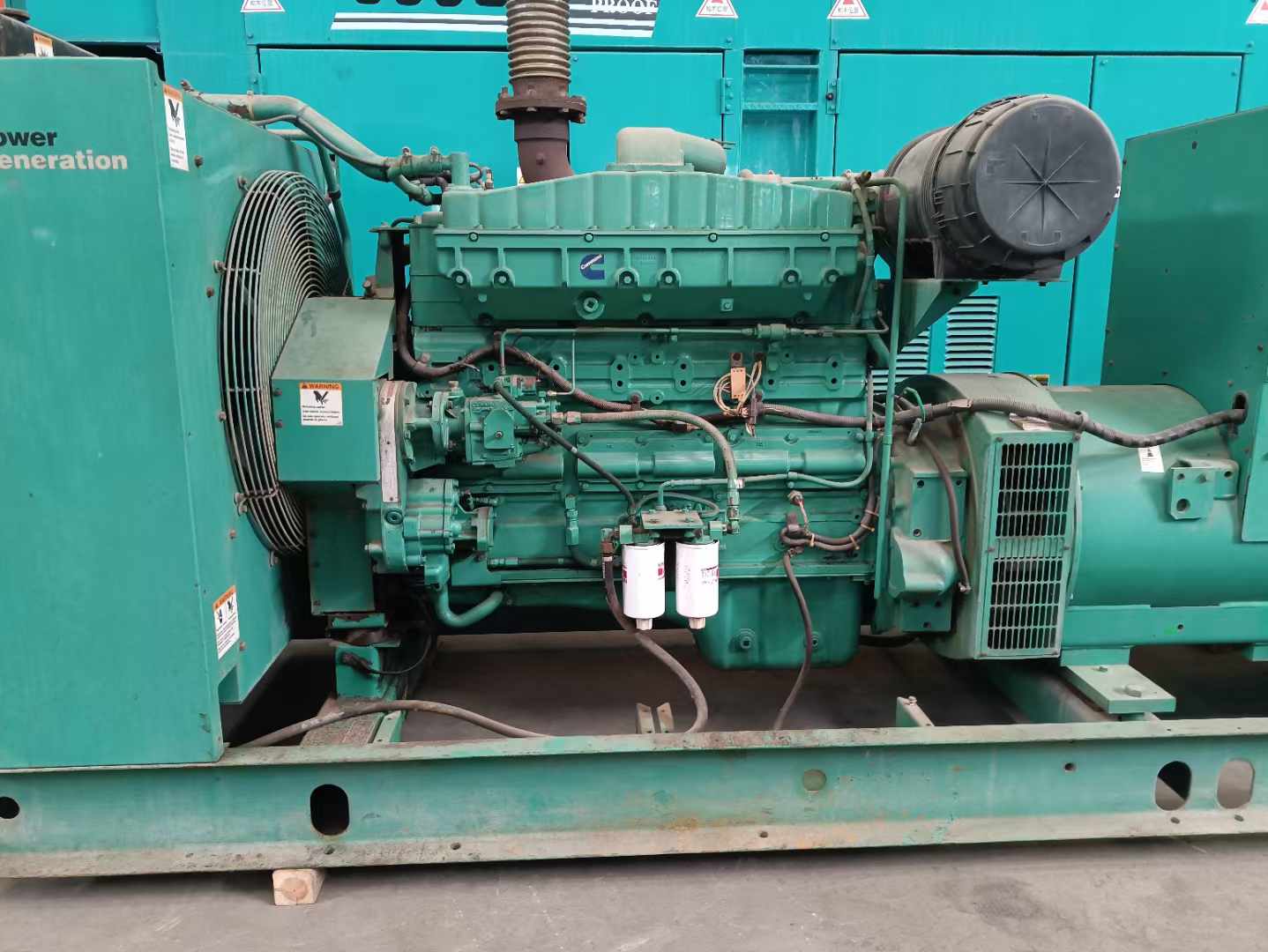 临川过载会对 600kW 柴油发电机组造成哪些损害？