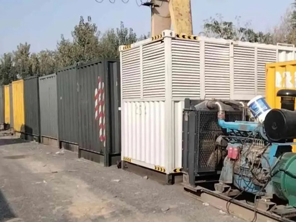 临川200KW柴油发电机机组每小时油耗是多少?